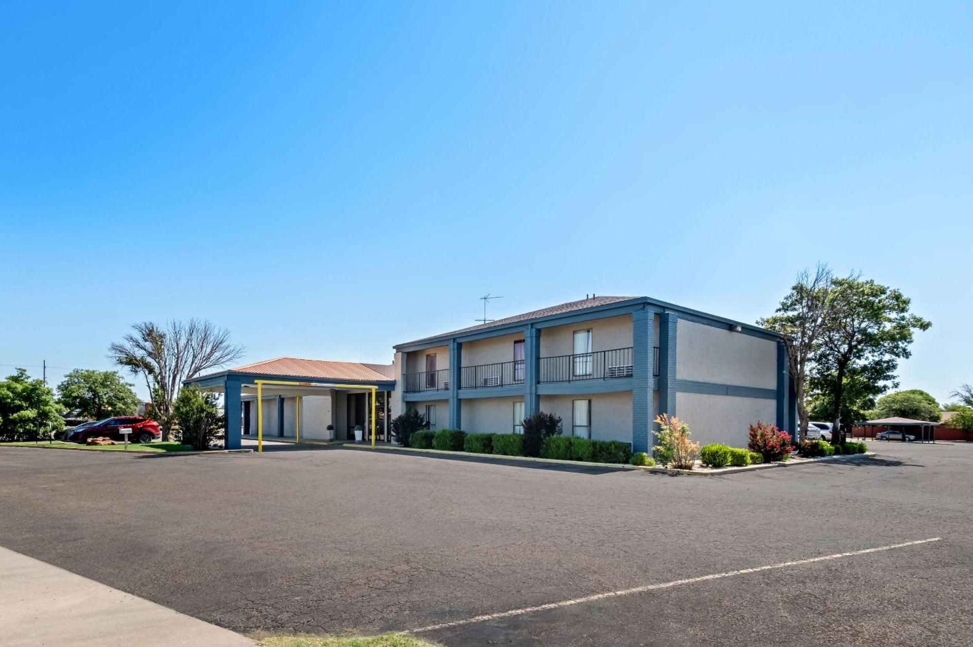 Quality Inn Plainview Buitenkant foto