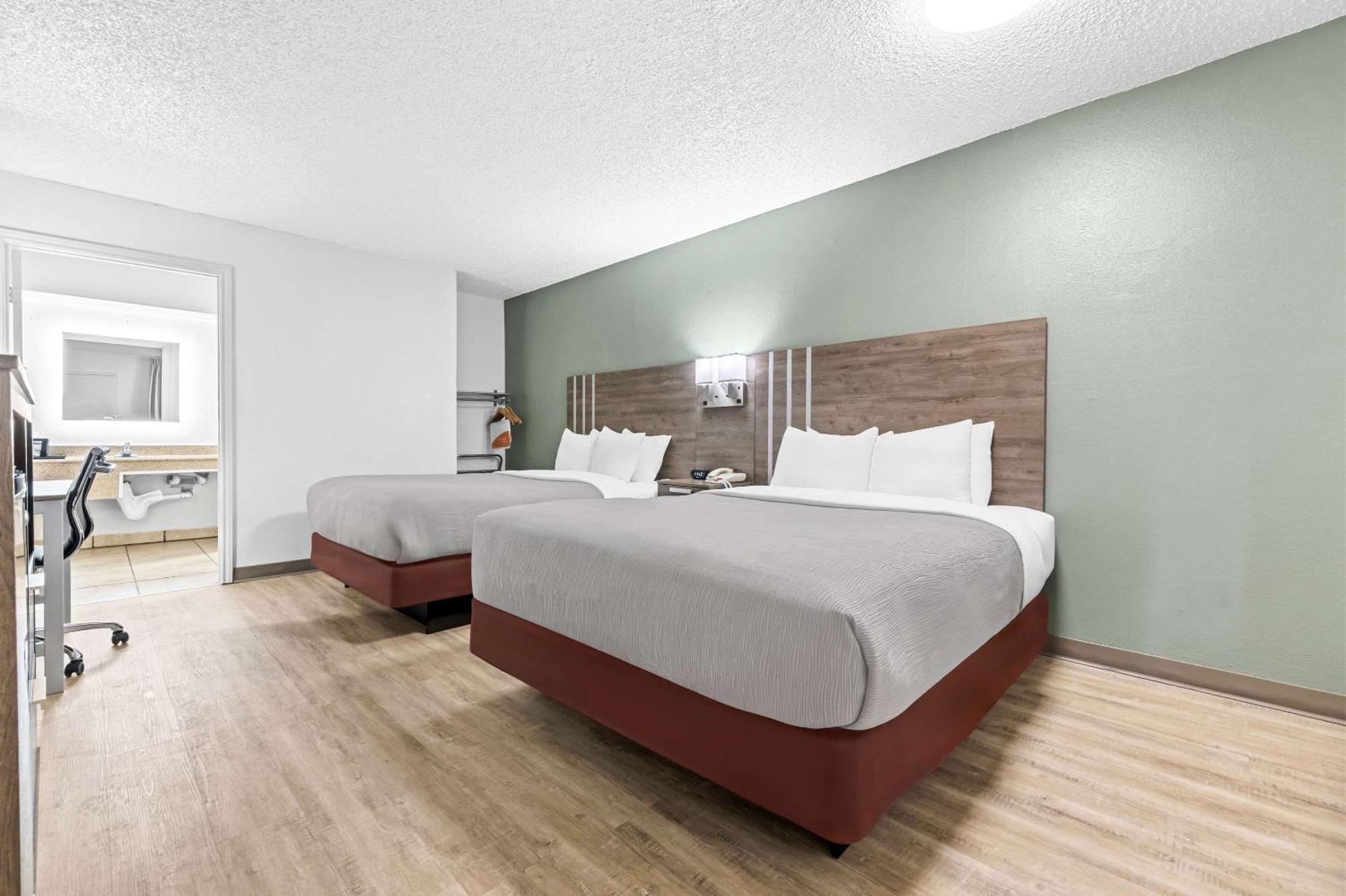 Quality Inn Plainview Buitenkant foto