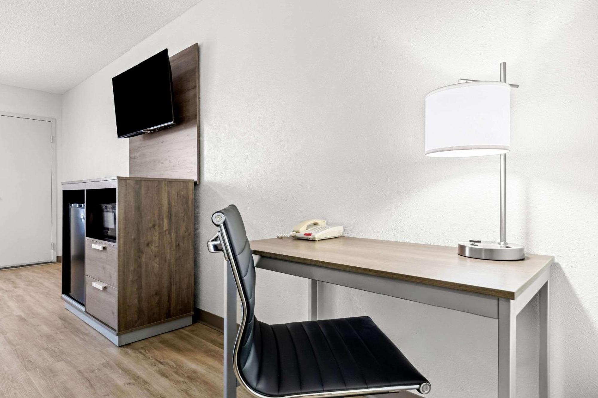 Quality Inn Plainview Buitenkant foto