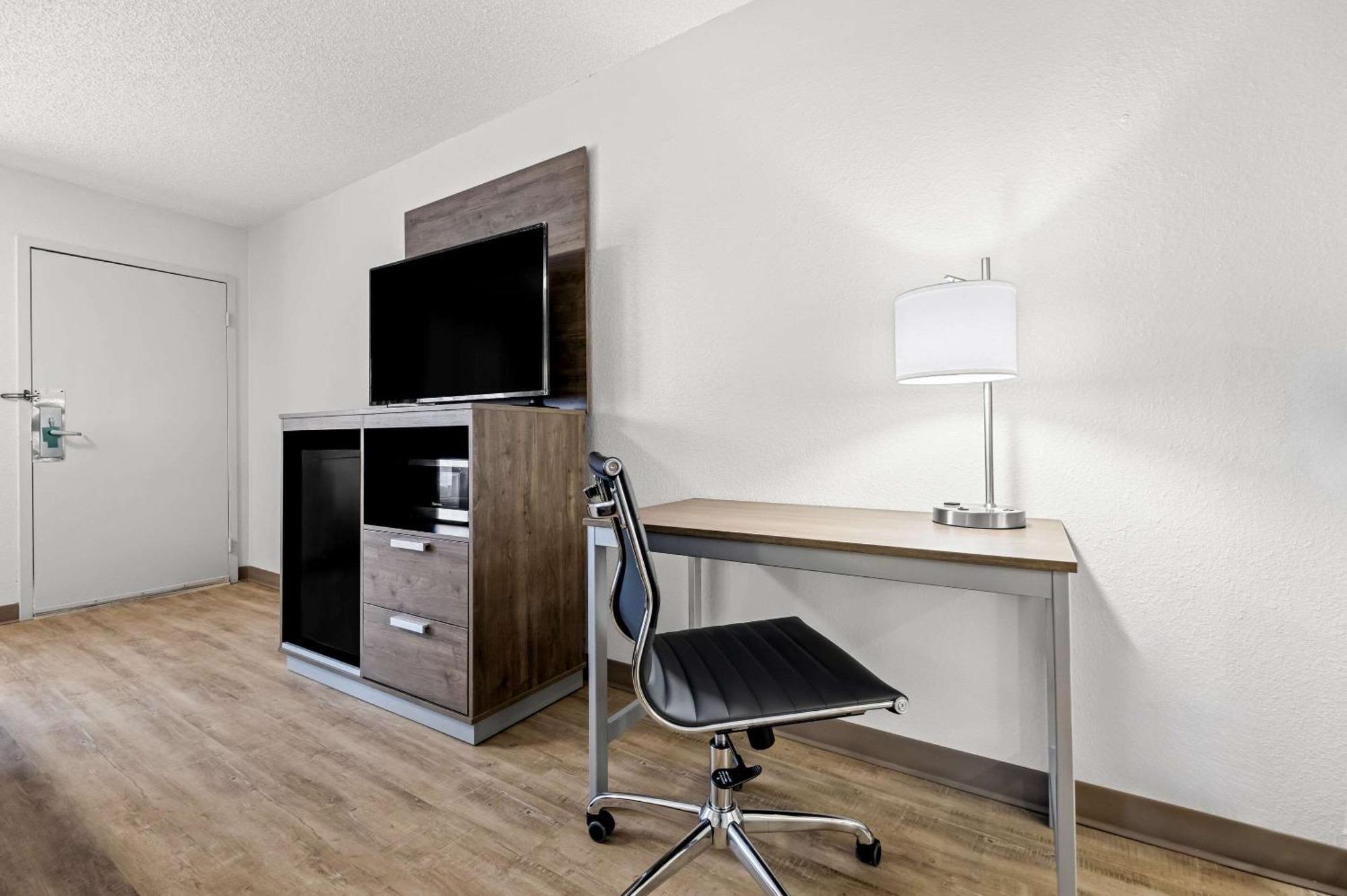 Quality Inn Plainview Buitenkant foto