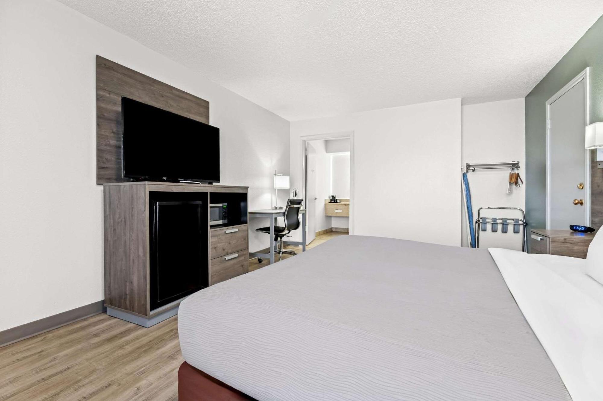 Quality Inn Plainview Buitenkant foto